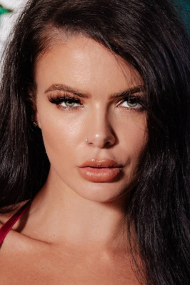 Sophie Matthews from HAYLEYS SECRETS